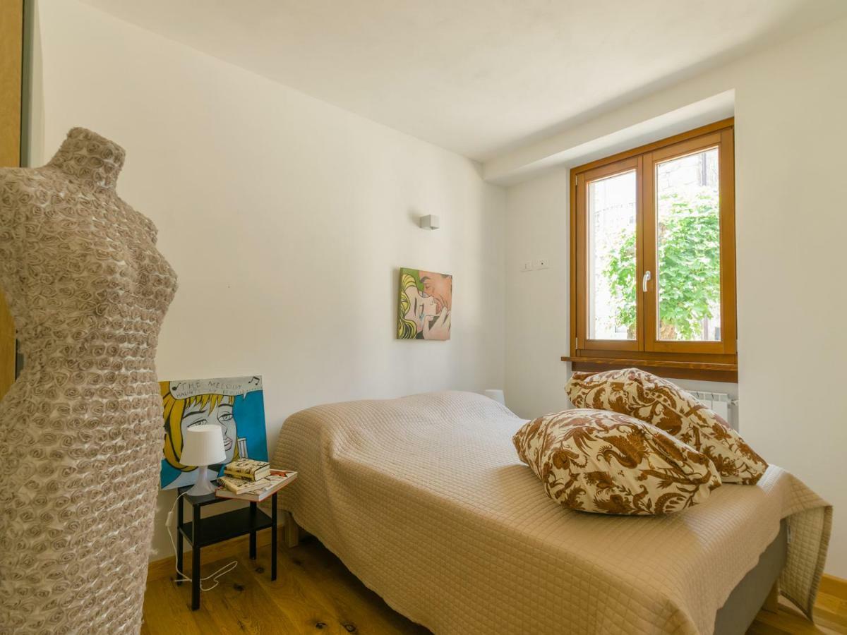 Discesa A Lago With Terrace And Garden On Lake Iseo Riva di Solto Exterior photo